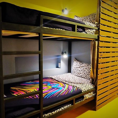 Qinglian Youth Hostel Pattaya Dış mekan fotoğraf
